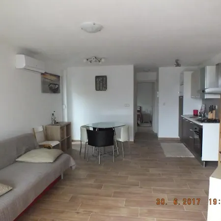 Lägenhet Apartments Amore Baška