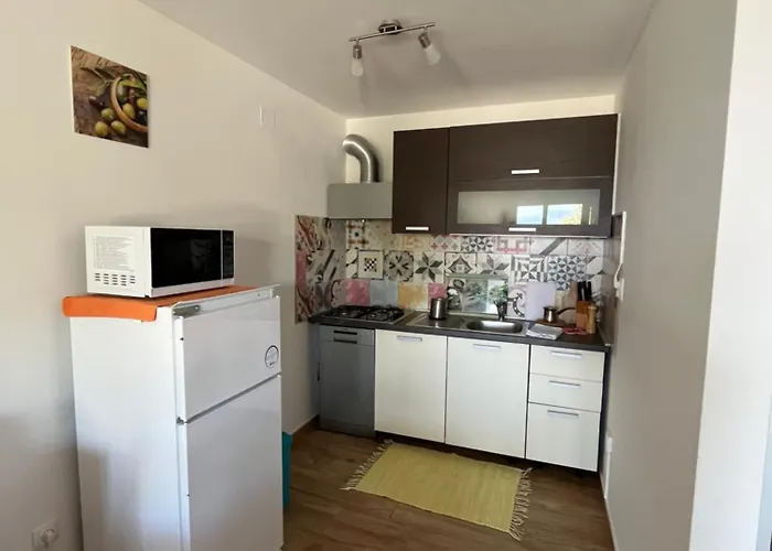 アパート Apartments Amore バスカ