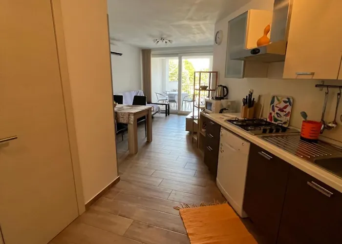 Apartments Amore * バスカ